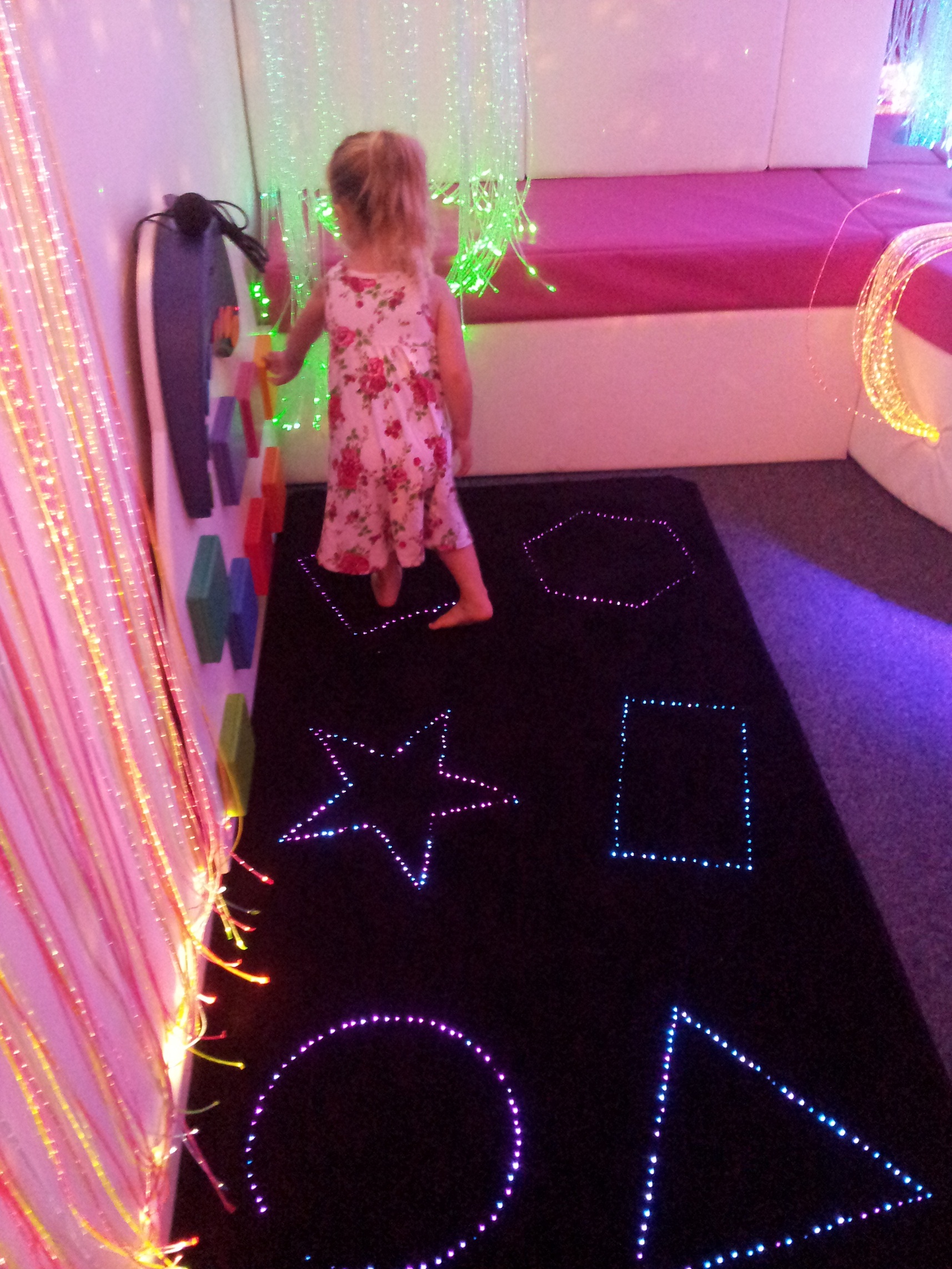 Fibre Optic Carpets and Rugs - Image 5