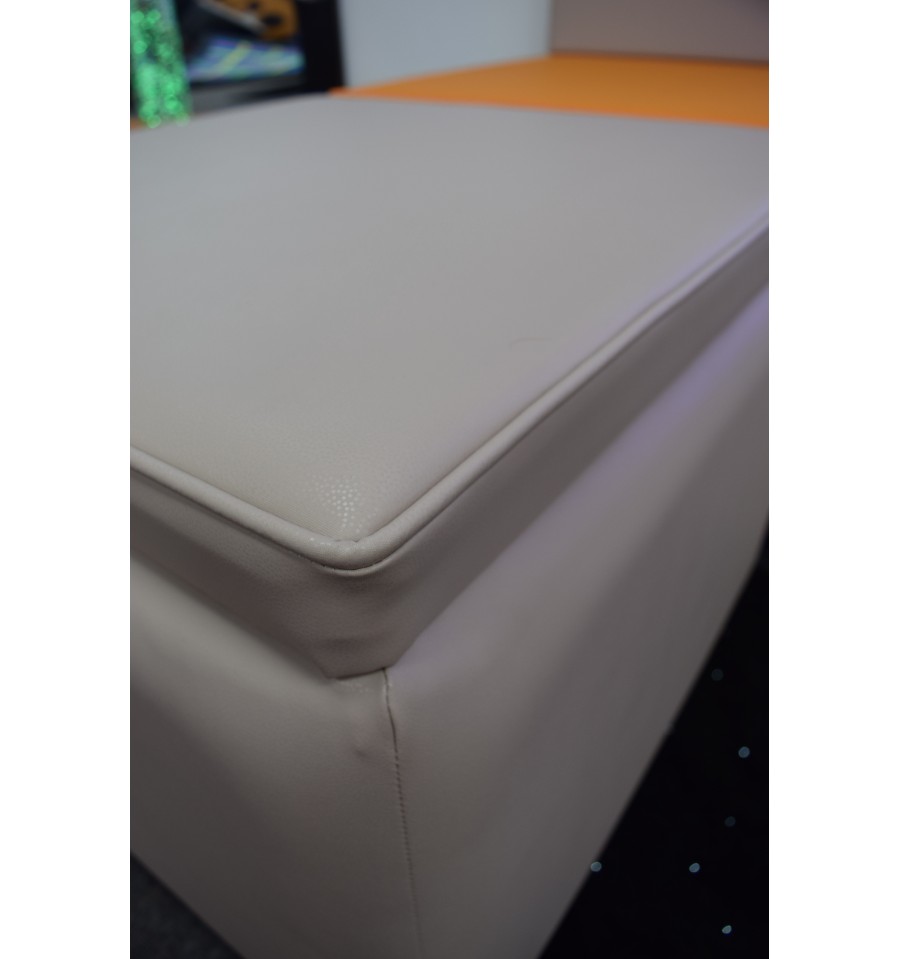 My Space 4 - Image 7