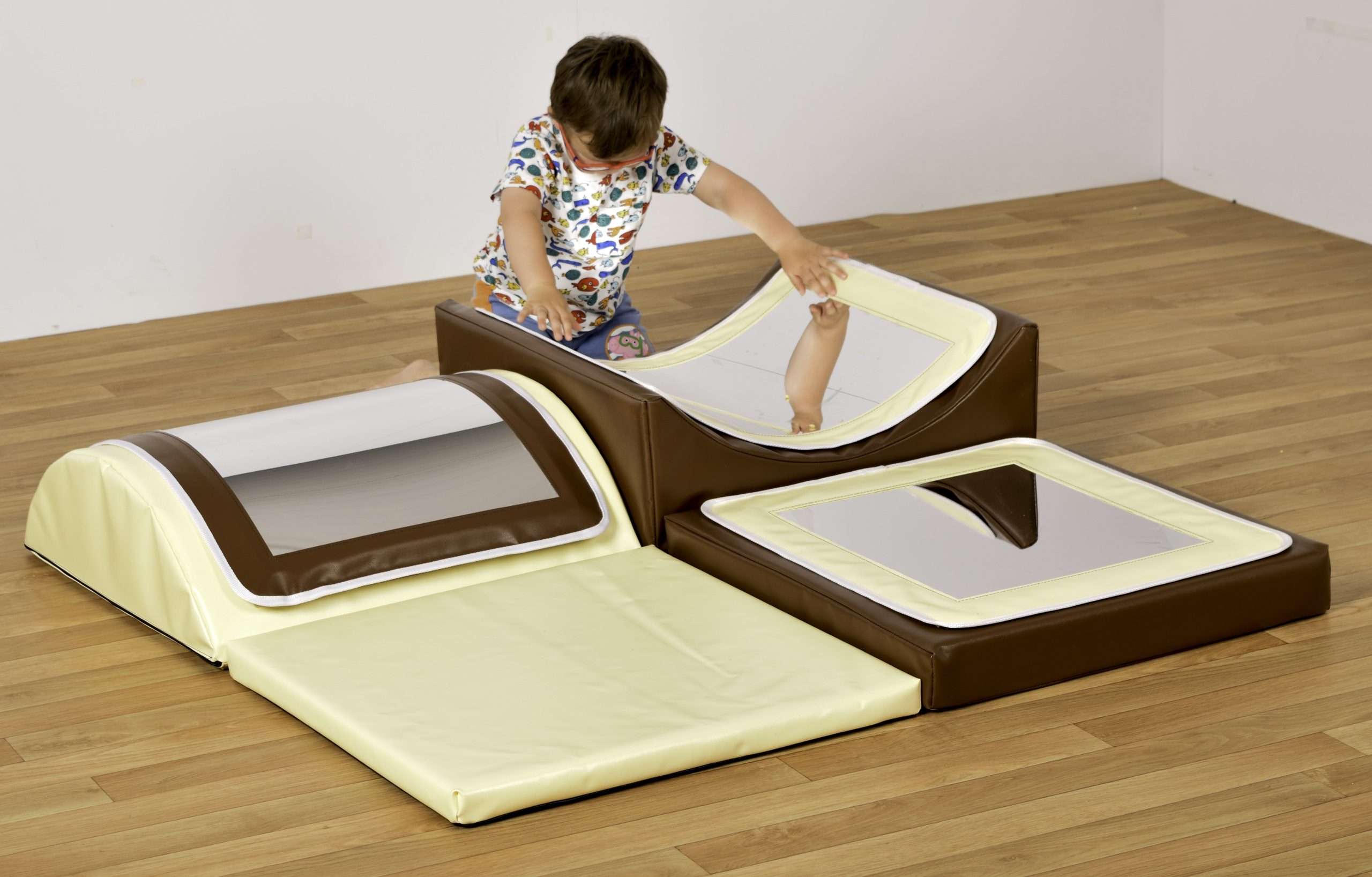 Soft Play Funfair Mirrors - Image 9