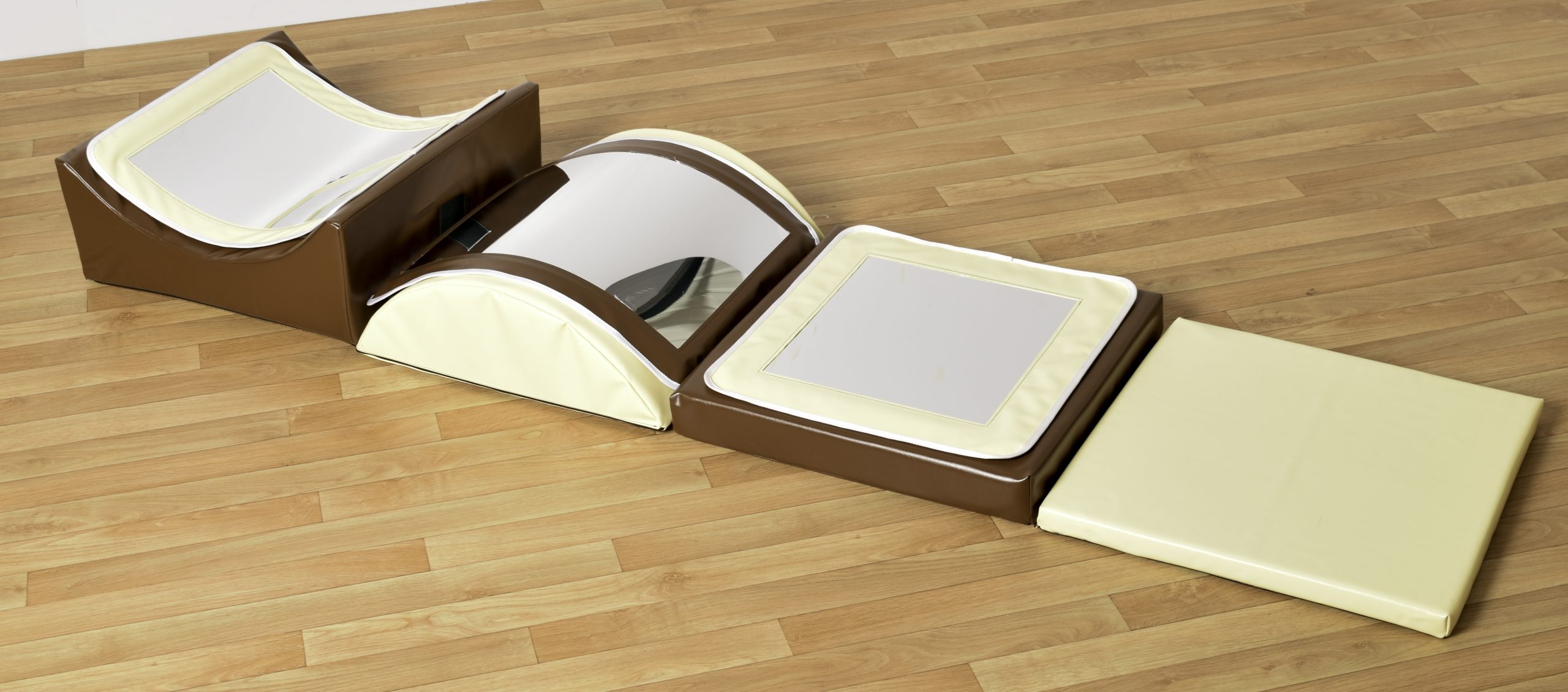 Soft Play Funfair Mirrors - Image 8