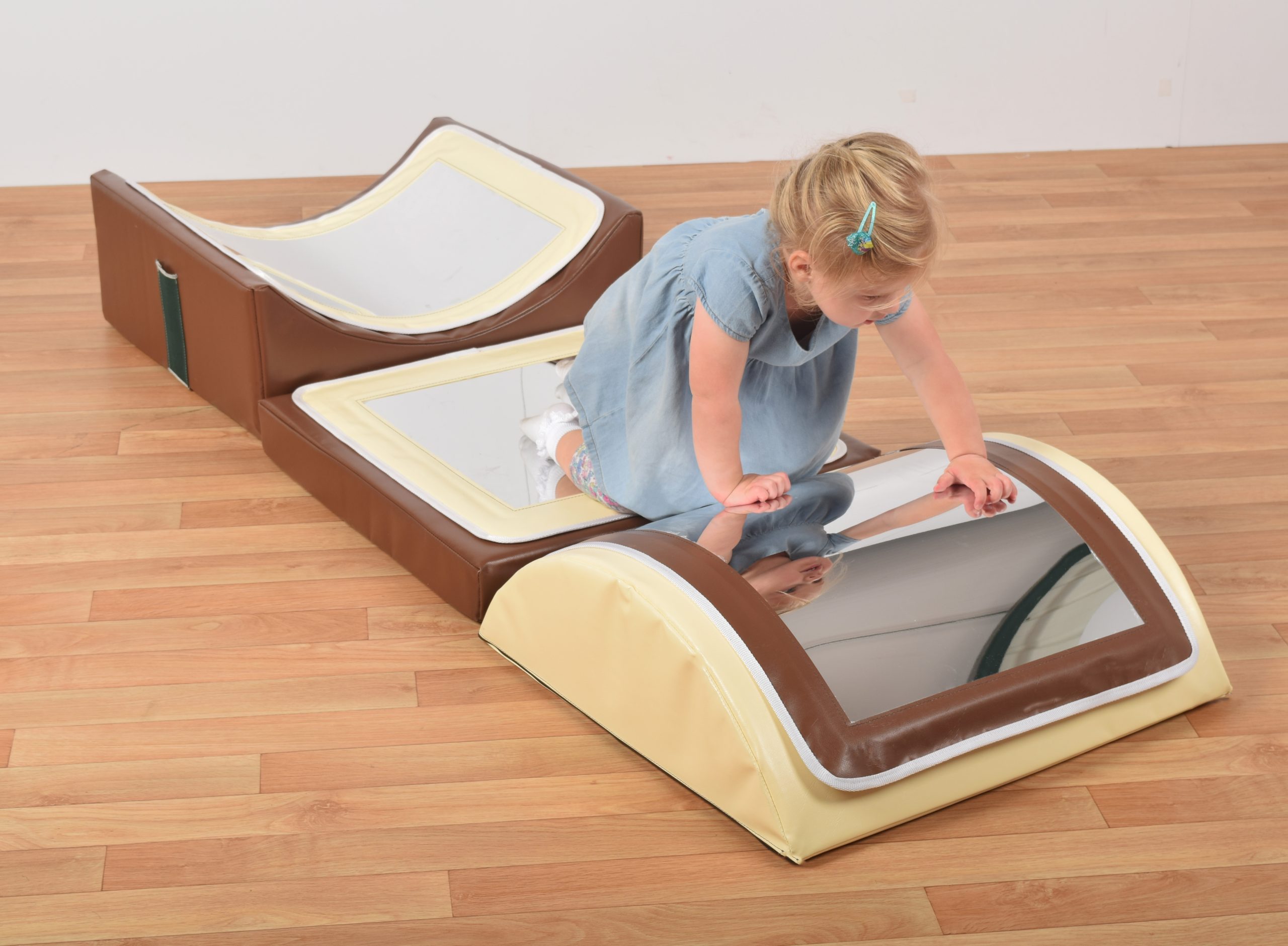 Soft Play Funfair Mirrors - Image 7